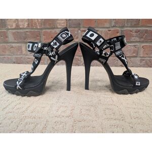 Y2K Grey Ant X Teva High Heel Stiletto Pump Womens Size 9 Black White Flags Hike